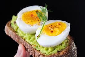 Resep olahan telur rebus sangat variatif untuk segera dipraktekkan. 10 Manfaat Telur Rebus Untuk Ibu Hamil Pilih Telur Yang Sehat Yuk Moms Orami