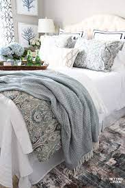 12 Ways To Create A Cozy Guest Bedroom