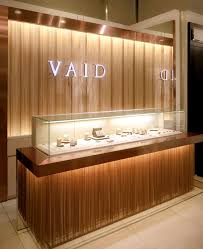 luxury modern retail custom jewelry