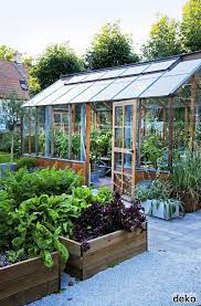 Veggie Garden Greenhouse Gardening