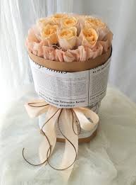 kiara chagne roses round bouquet