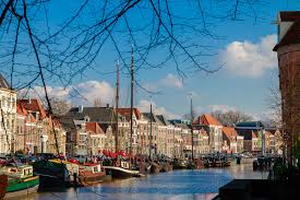 The capital of the netherlands' overijssel province, zwolle was once a mighty trading port. Zwolle Definition And Meaning Collins English Dictionary