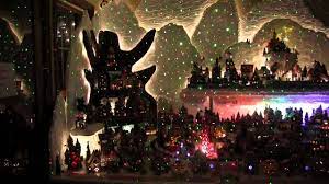 Christmas lights and home decorating show featuring over 100,000 lights dancing to festive music plus spectacular department 56 snow village displays with hundreds of houses and giant hand sculpted mountains. Orange County Christmas Lights