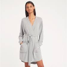 The 19 Best Bathrobes For Women And Men To Buy Online Silk And Satin Robes Allure