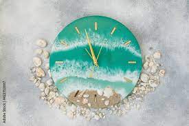 Foto De Resin Art Wall Clock With Clock
