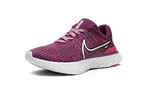 Nike Women's React Infinity Run Flyknit 3 Running Shoes