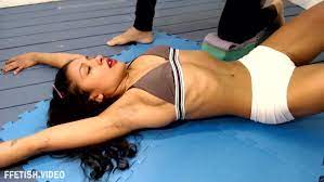 Belly Punching #17 Vacuum - Gabriela Pliant - Full HD/MP4