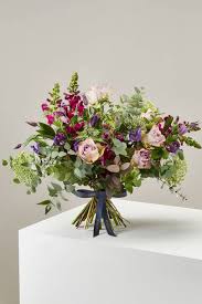 Send birthday wishes to the uk. The 25 Best Florists In London For Delivery In 2021 Tatler