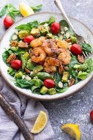 Shrimp Avocado Spinach Salad gambar png