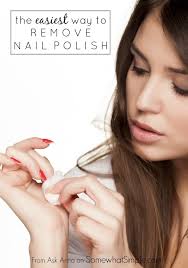easy way to take off nail polish