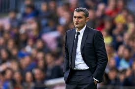 On top of la liga and unbeaten in the champions league, barcelona fired its manager because its present cannot compete with its golden age. Barcelona Ernesto Valverde Yi Gorevden Aldi