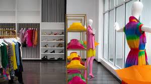 closet moves into biltmore fashion park