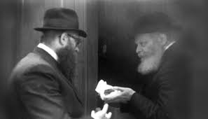 Le Rav E. Marasow raconte le récit de la bénédiction du Rabbi au Rav Chmouel Azimov "Hatsala'ha Lemaala Min Hamechouar" - hassidout.org
