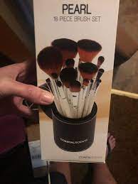 pearl brush set by coastal scents