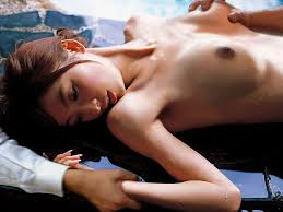 篠田麻里子 アイコラ画像91枚！無毛や陰毛の全裸ヌードやクチ 