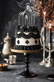 Black and White Lambeth Halloween Cake - Curly Girl Kitchen