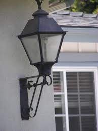 how to repair a lamppost