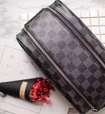 louis vuitton makeup bag damier lv