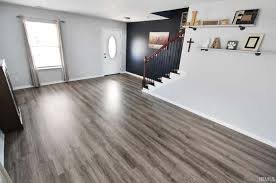 vinyl plank flooring evansville in
