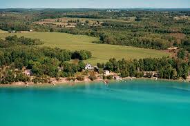 torch lake bed breakfast central