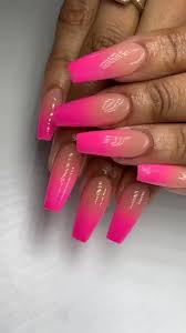 The most common pink acrylic nails material is plastic. Hot Pink Ombre Acrylic Nails Nailstip