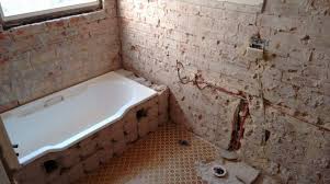 Предлагаме къртене на мивка, къртене на тоалетна, вана, къртене на плочки. Profesionalno Krtene Na Banya Megakurtachi Com