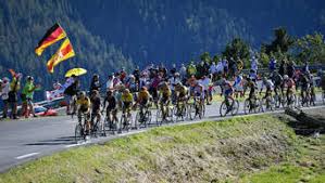 The 2021 tour de france takes place between saturday 26 june and sunday 18 july, with several options for cycling fans to tune in and watch every stage. Tour De France 2020 Heute Live Wo Lauft Die 21 Etappe Im Free Tv Und Im Live Stream Radsport
