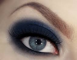 what color eyeshadow for royal blue