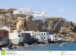 Τα πρώτα βήματα μου να ειπείς, στο νερό τα έκαμα. Ansicht Uber Mandraki Nisiros Griechenland Stockfoto Bild Von Blau Inseln 32617268