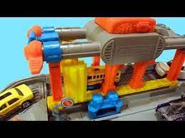 The owner of water toy car wash is usually around in the afternoons. Matchbox Car Wash Adventure Playset With Real Soaking Water Brushes Launcher Color Shifters Youtube Matchbox Car Car Wash Matchbox