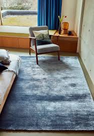tips for placing rugs throughout the