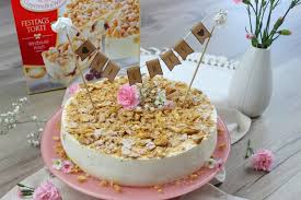 Eine happy birthday wimpelkette zum verlieben. Diy 3 Cake Topper Fur Die Hochzeitstorte Ganz Einfach Selber Machen
