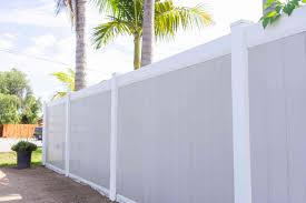 vinyl fencing pros and cons