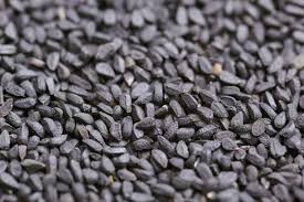 Black seed oil kalonji has several benefits like softening your hair and promote shine, improve skin moisture and hydration. Black Cumin Seed Oil Benefits Side Effects Dosage More