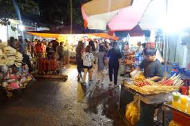 5 best local markets in hanoi where