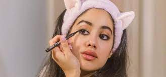 bollywood celebrity makeup tutorials to