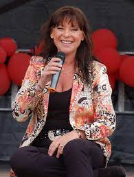 She fronted a dansband throughout the '90s, releasing an album more or less every year, and she resumed her solo career after the turn of the century, releasing new material at her leisure. Lotta Engberg Wikipedia