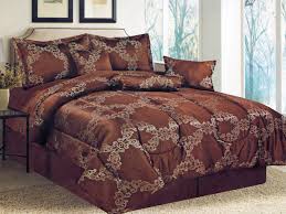 Damask Striped Jacquard Comforter Set