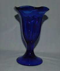 vintage cobalt blue glass vase has