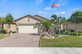 181 Se Courances Dr Port Saint Lucie