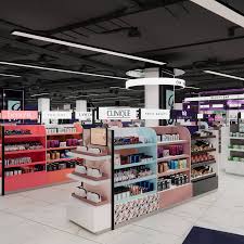 boots opens its first beauty only