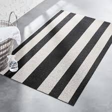 chilewich black and white floor mat