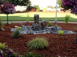 4 ideas for landscaping with boulders