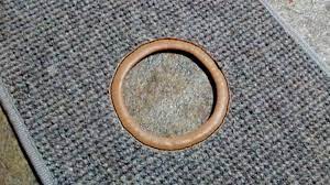 how to bind an isolated hole in carpet