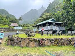 visit limahuli garden on kauai