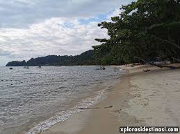 Pangkor island chalet terletak di pantai teluk nipah dan jarak berdekatan pantai. Suatu Petang Di Pantai Pasir Bogak Pulau Pangkor Xplorasi Destinasi