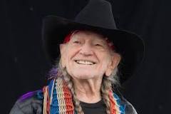 who-is-willie-nelson-touring-with-right-now
