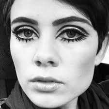 twiggy 60 s makeup bardot hair