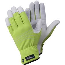 Best Waterproof Gardening Gloves 2023