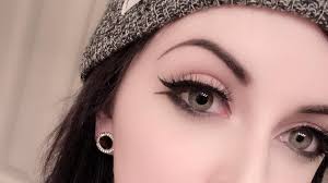fishtail eyeliner can take your look